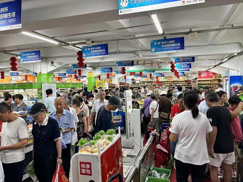 “雙節(jié)”臨近，天惠超市全力備足貨源迎佳節(jié)