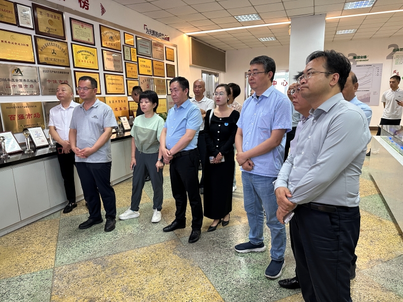 甘肅省蘭州市、白銀市考察團(tuán)到朝陽(yáng)農(nóng)產(chǎn)品大市場(chǎng)參觀(guān)交流
